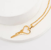 Load image into Gallery viewer, 💝 HEART SHAPED KEY NECKLACE FITS ALL CHASTITY CAGES  - GOLD &amp; STEEL
